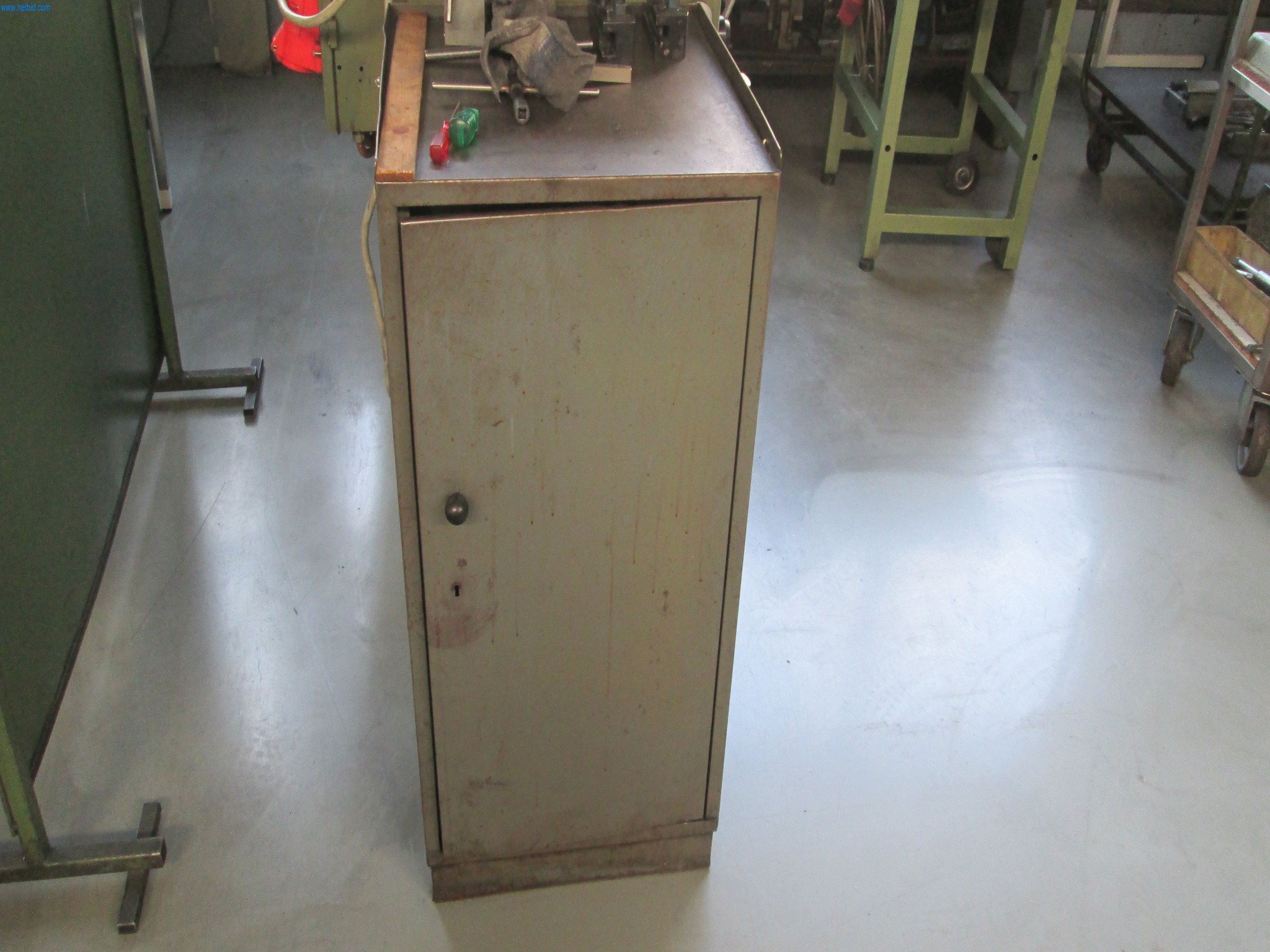 Maschinen für die Metallverarbeitung -9