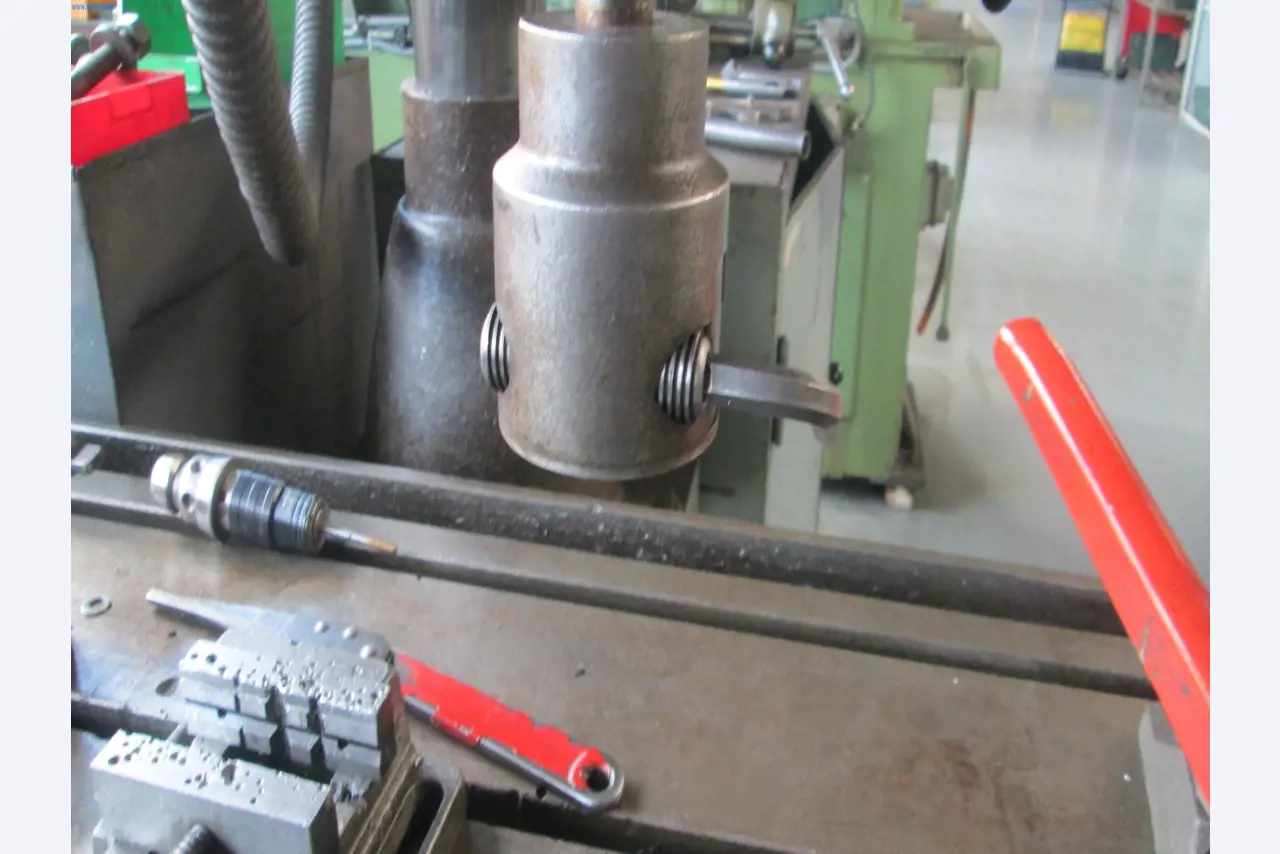 Maszyny do obróbki metalu-4