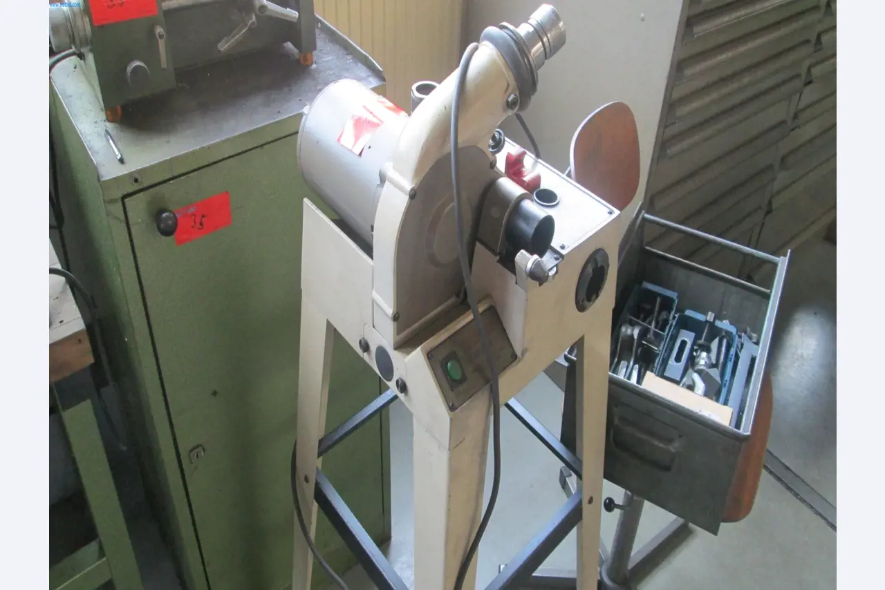 Maschinen für die Metallverarbeitung -10