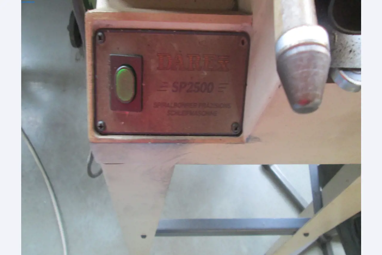 Maschinen für die Metallverarbeitung -11