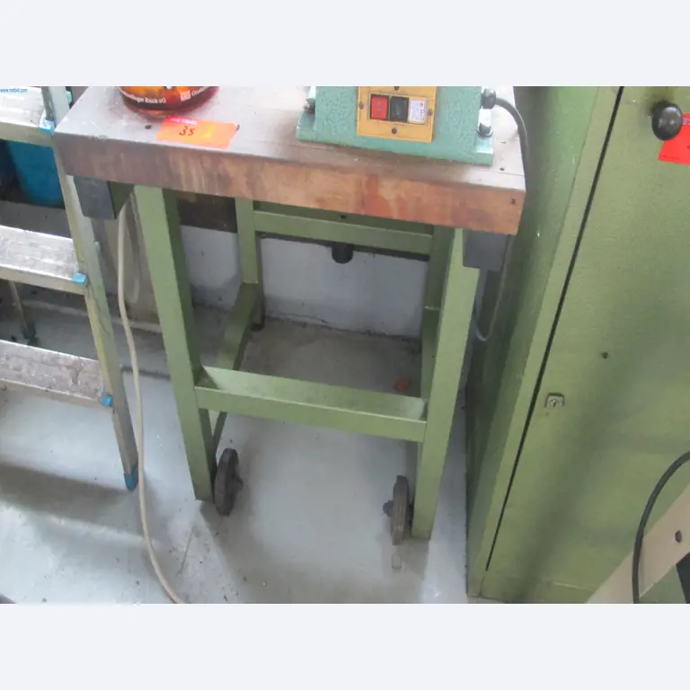 Maschinen für die Metallverarbeitung -12