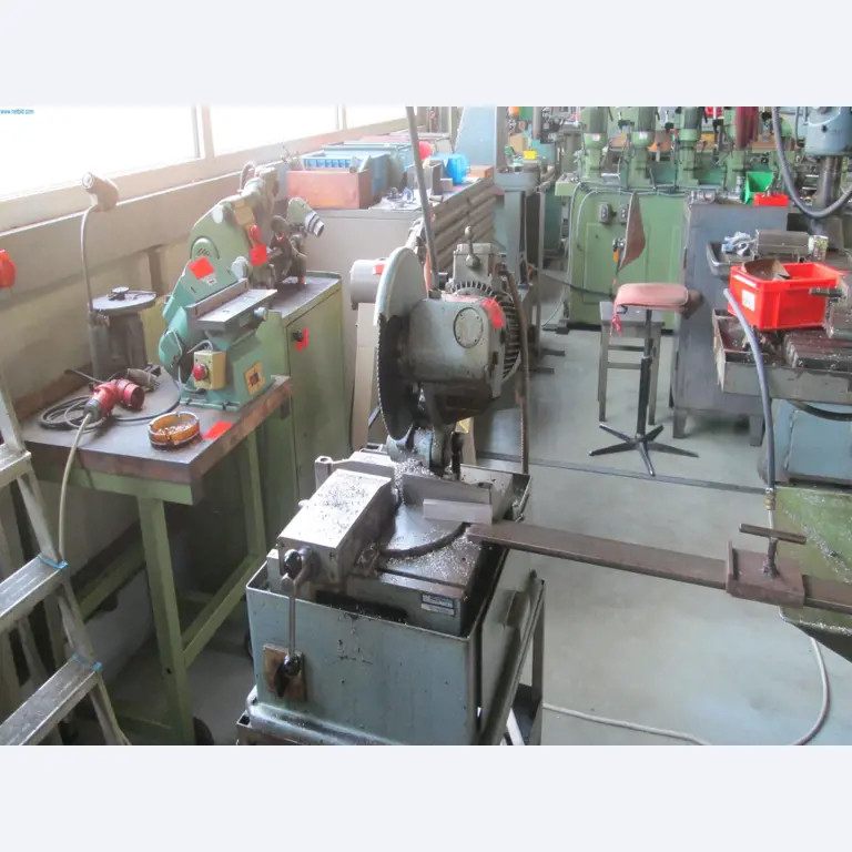 Maschinen für die Metallverarbeitung -13