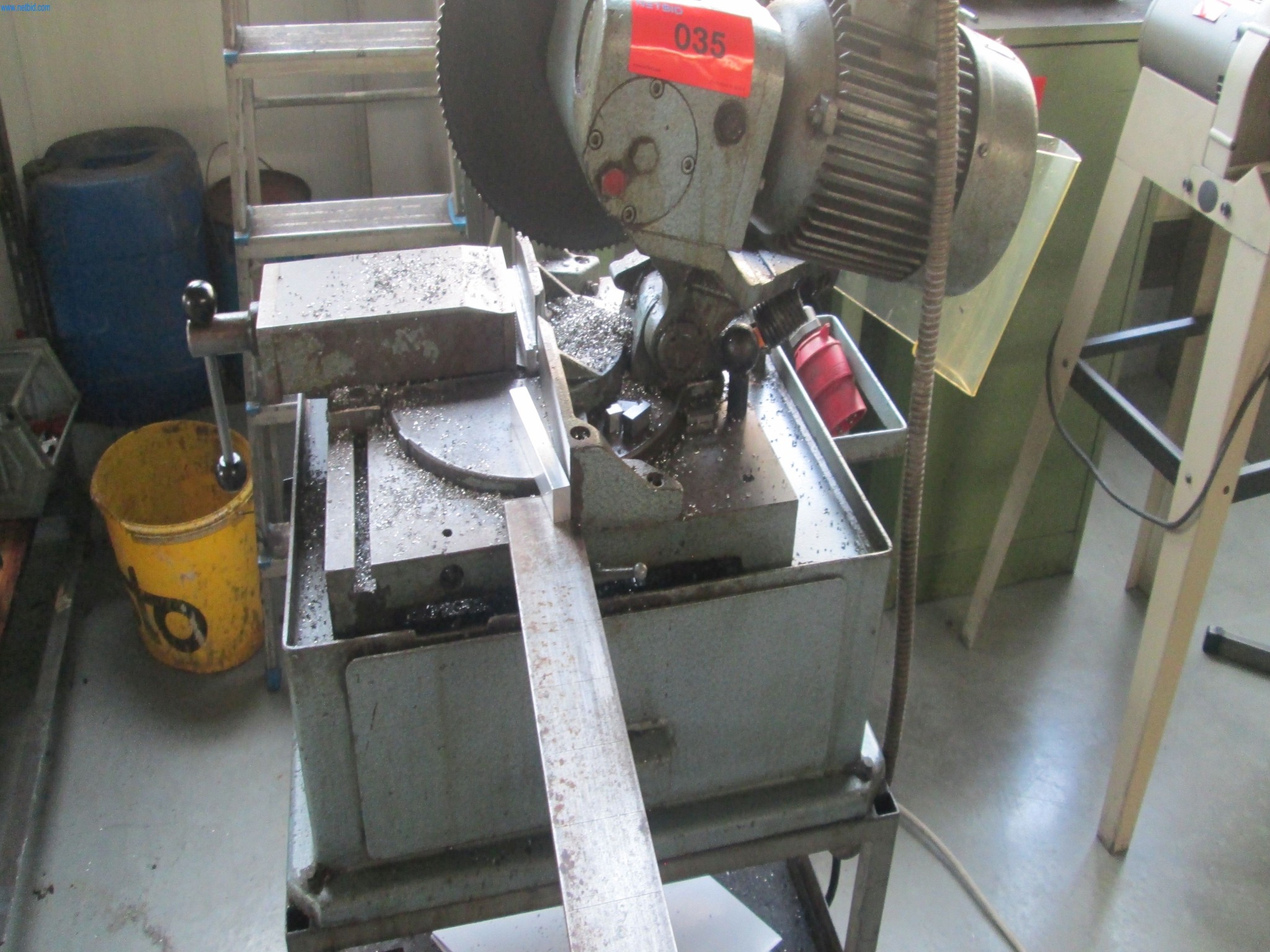 Machines for metal processing-17