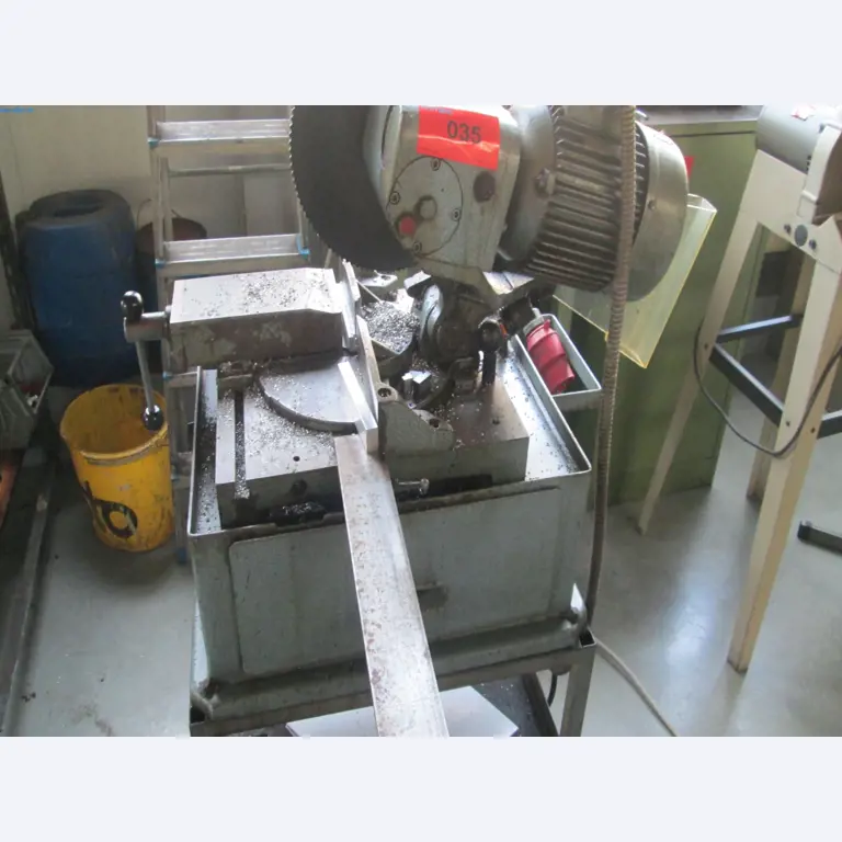 Maschinen für die Metallverarbeitung -17