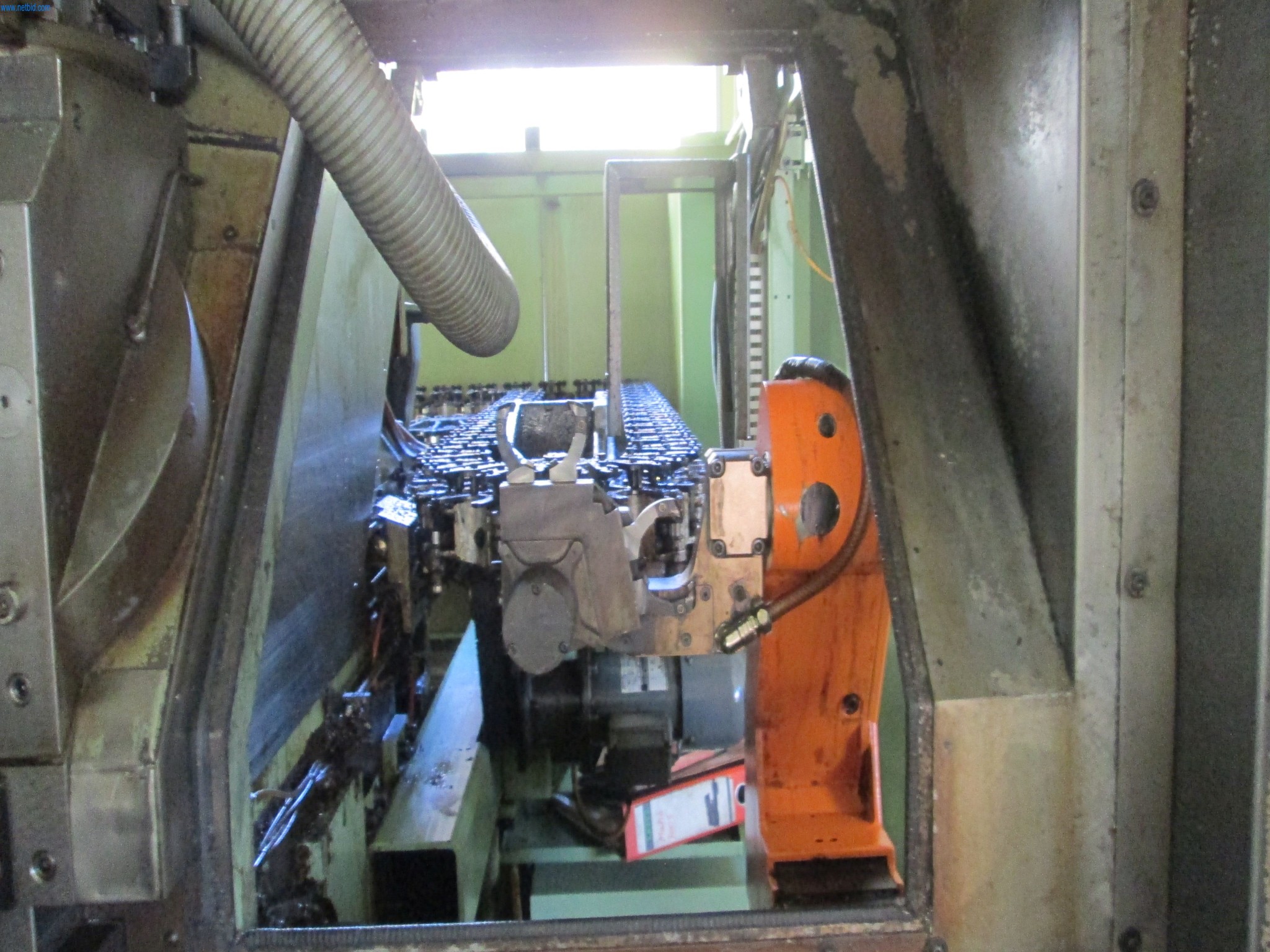 Machines for metal processing-10