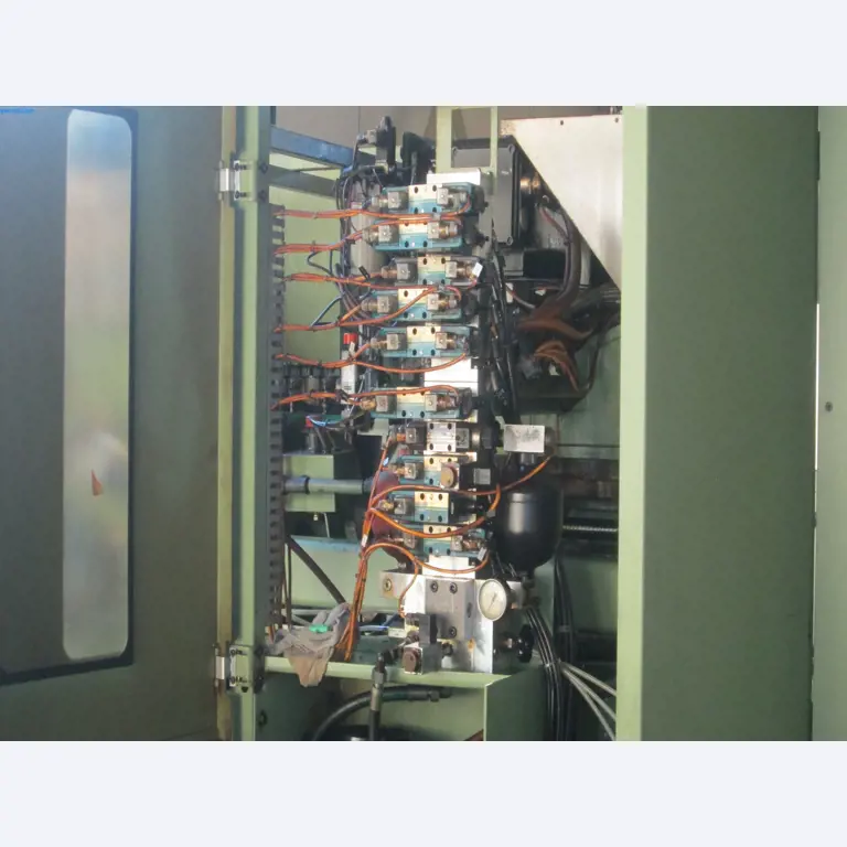 Maschinen für die Metallverarbeitung -12