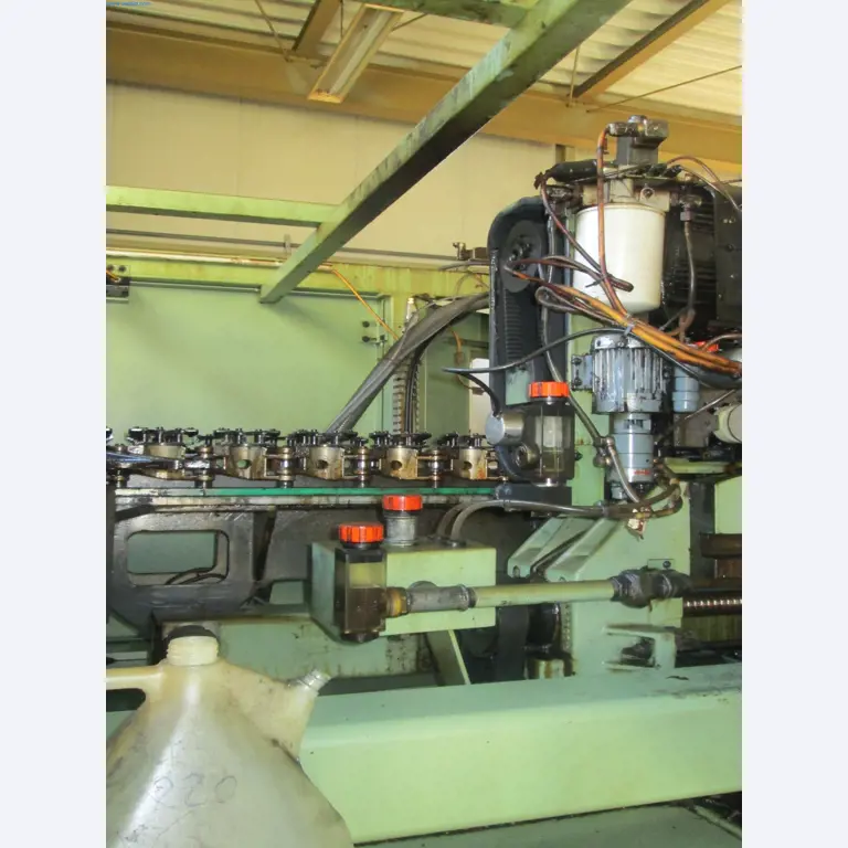 Maschinen für die Metallverarbeitung -15