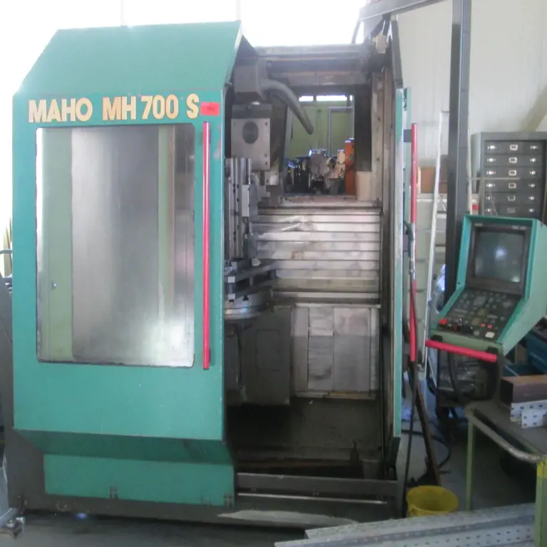 universelles CNC-Bearbeitungszentrum Maho MH700S