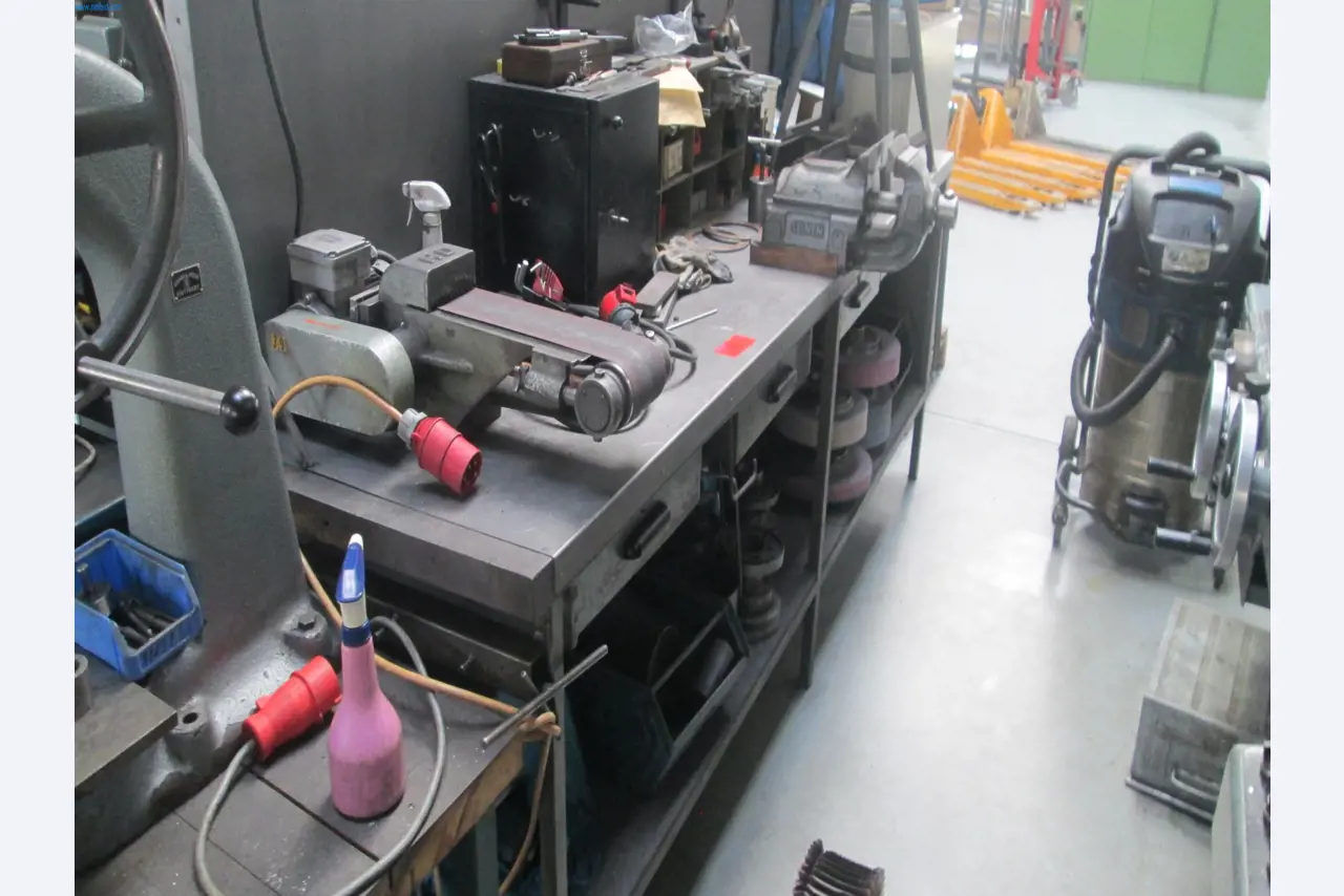 Maschinen für die Metallverarbeitung -1