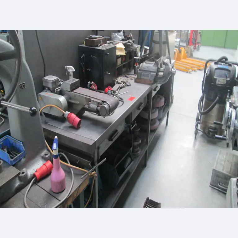 Maschinen für die Metallverarbeitung -1