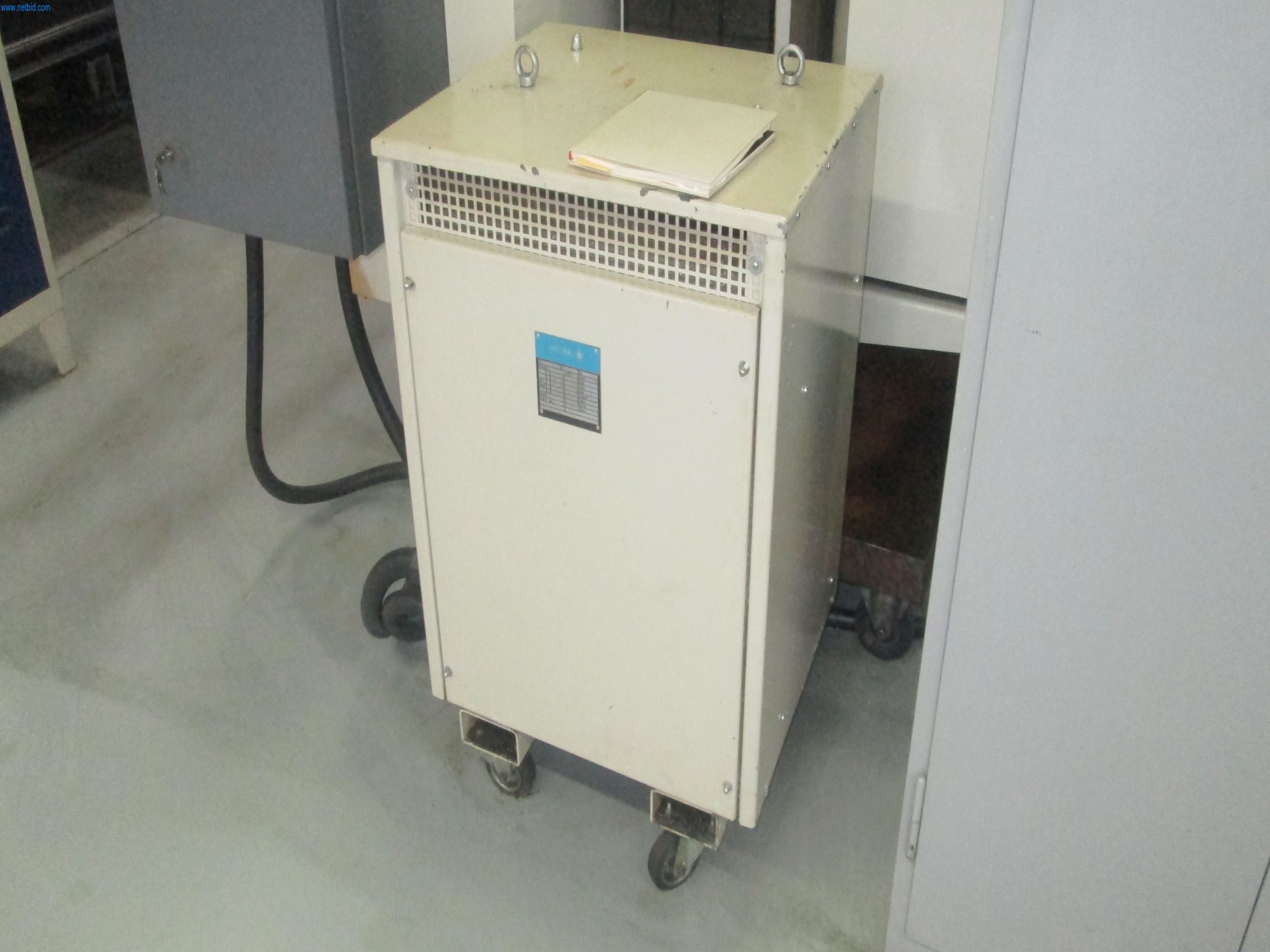 Maschinen für die Metallverarbeitung -12