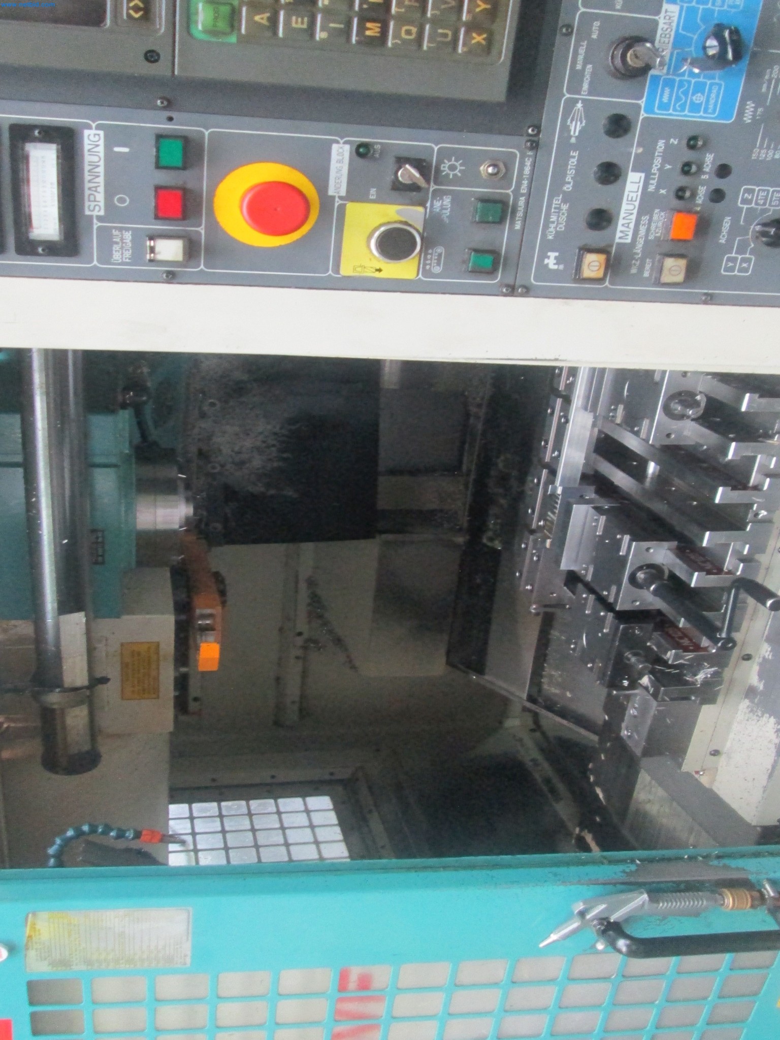 Maschinen für die Metallverarbeitung -18