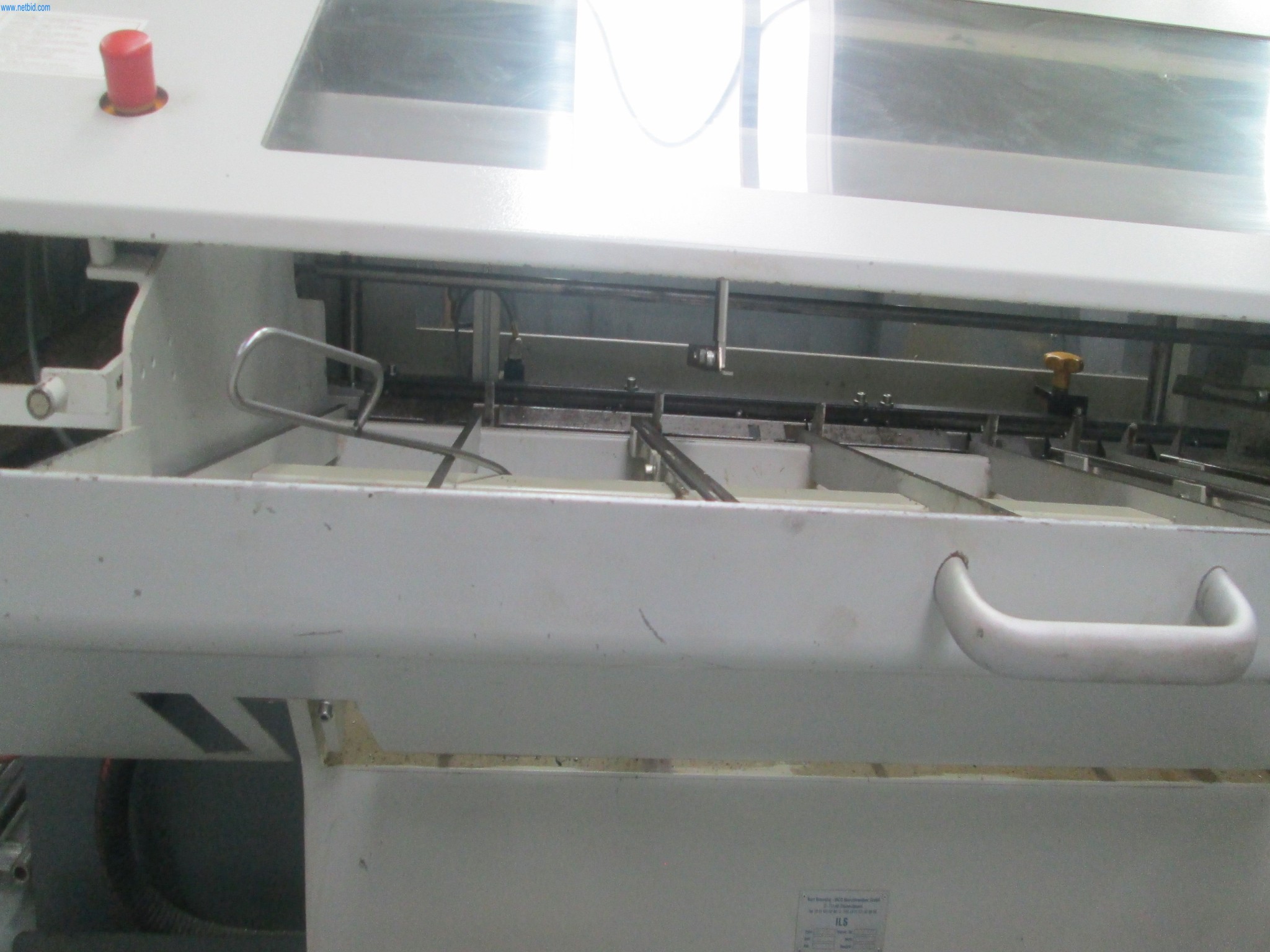 Machines for metal processing-25