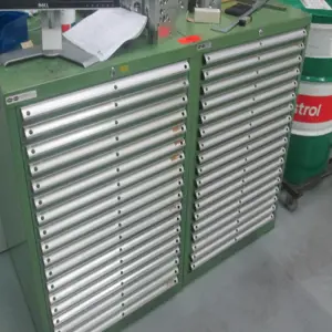 2 Teleskopické zásuvkové skříně