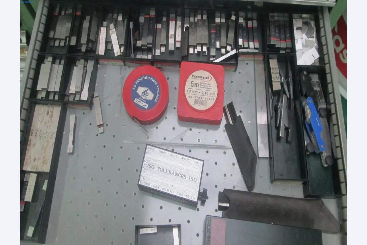 Maschinen für die Metallverarbeitung -4