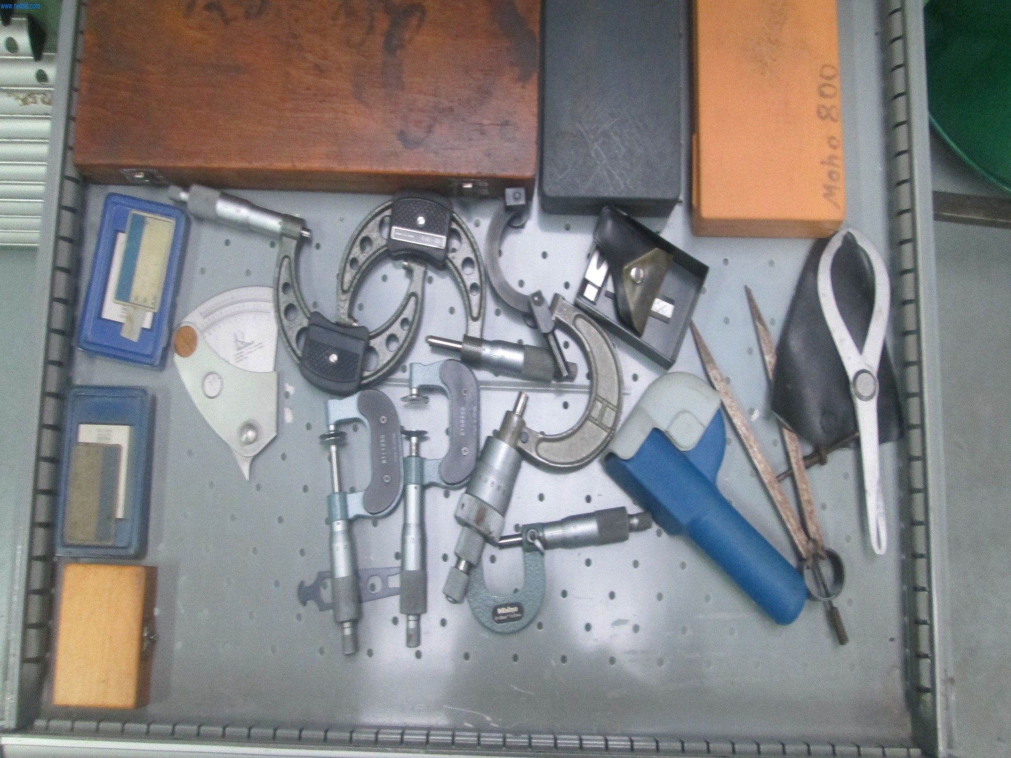 Maschinen für die Metallverarbeitung -8