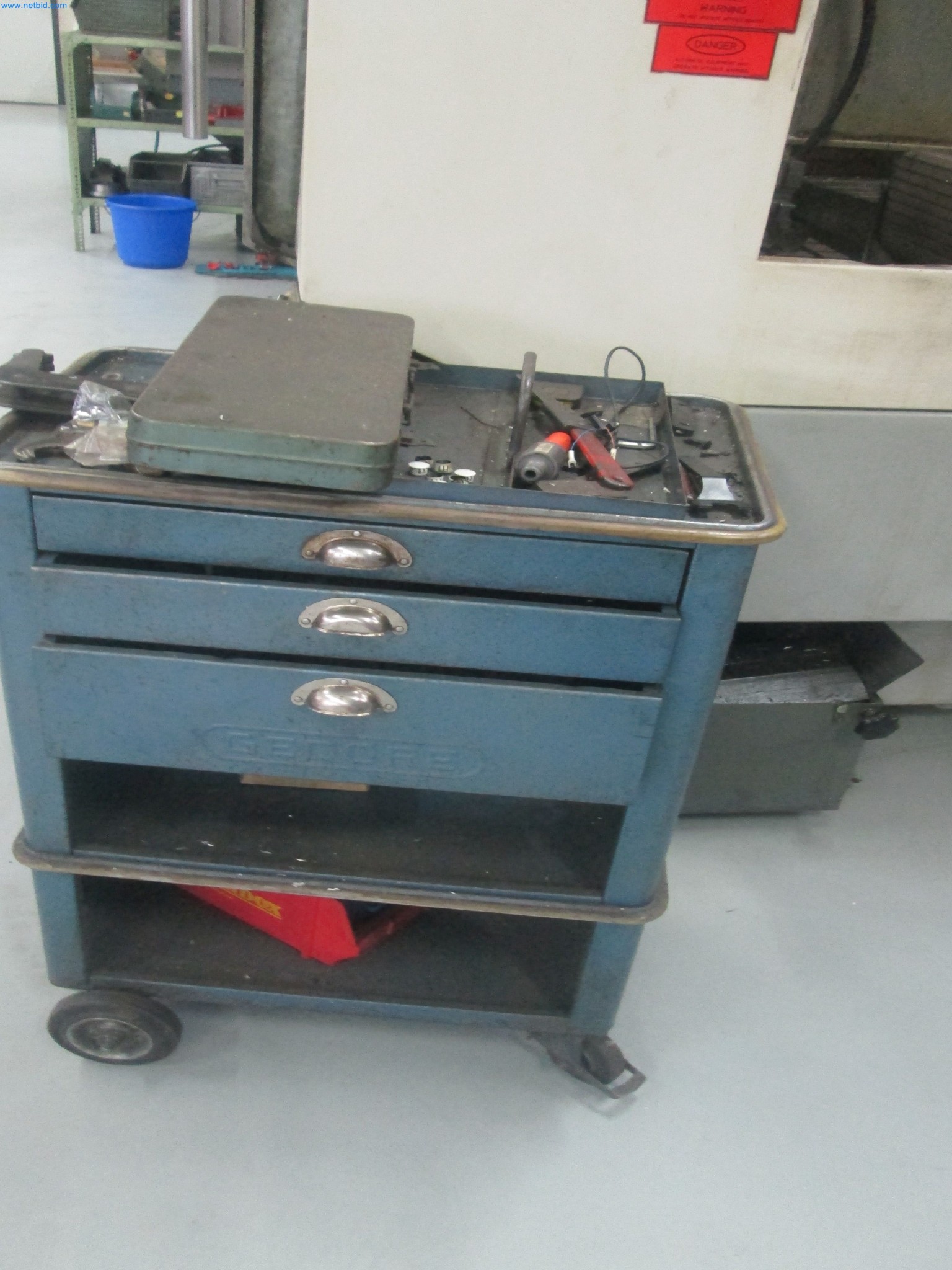 Stroje na zpracování kovů-8