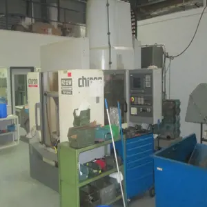 CNC vrtací/frézovací centrum Chiron FZ12W