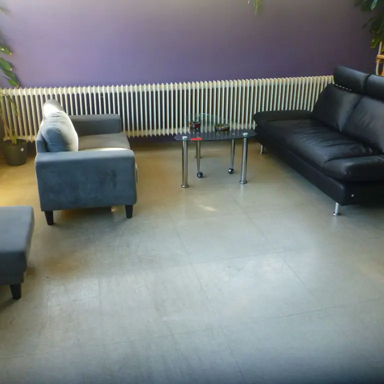 2 Two-seater sofas
