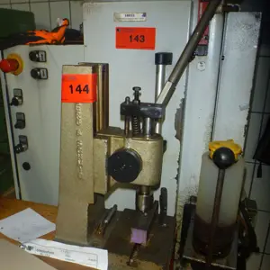 Hand-operated press Berg & Schmid HZ250 Economy