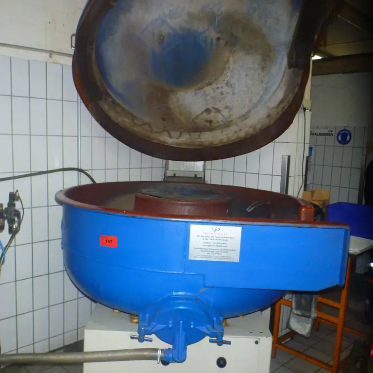 Trowalovací stroj s krytem USF CD 400