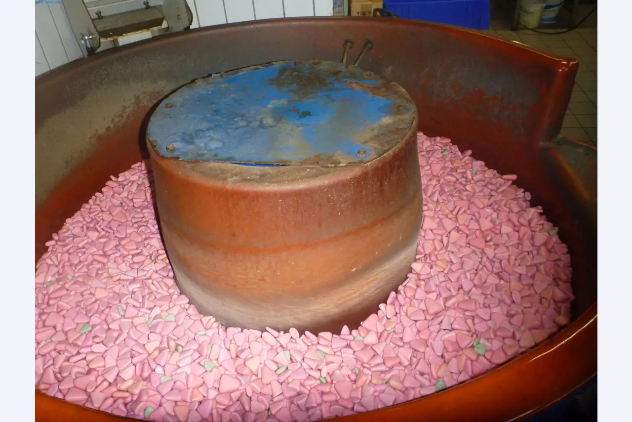Obrábění kovů, soustružení, frézování, broušení a dokončovací práce-4