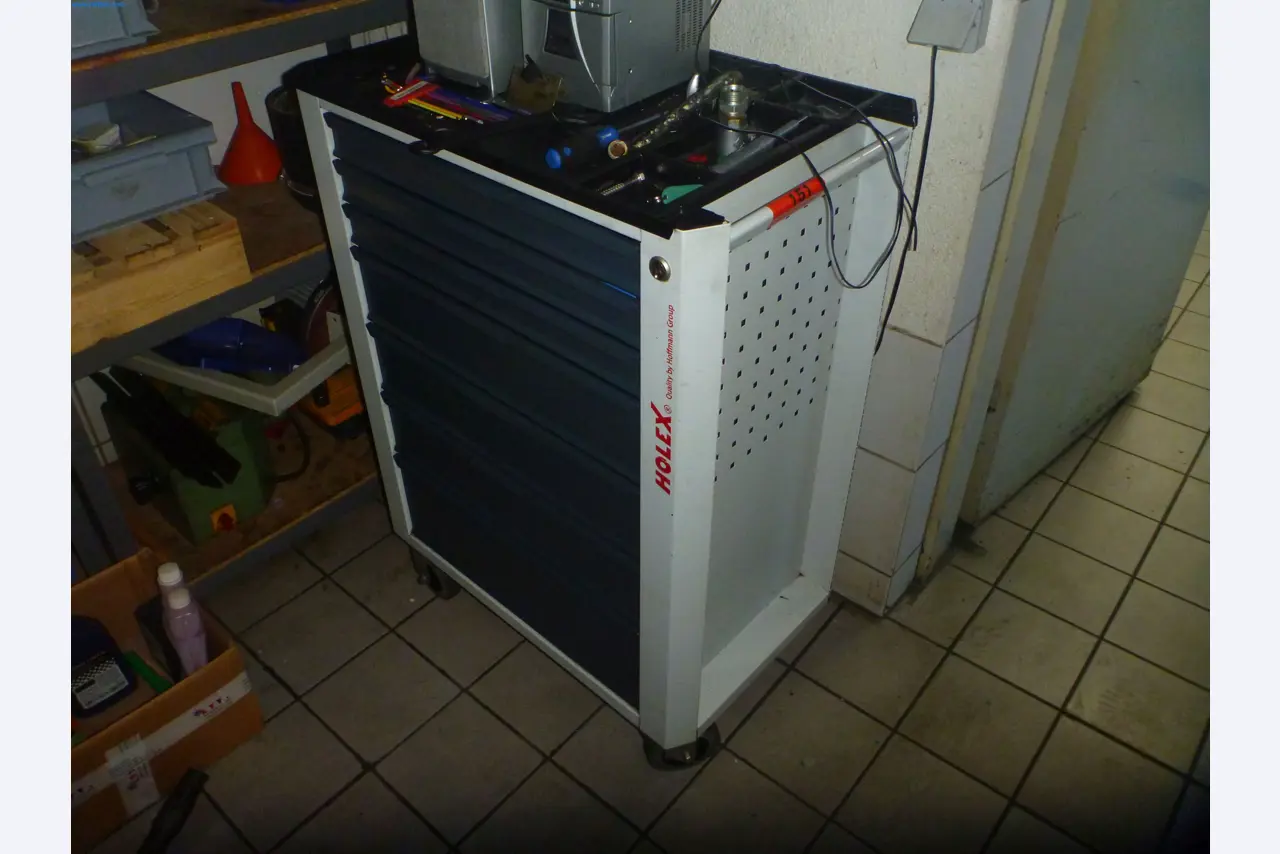 Obrábění kovů, soustružení, frézování, broušení a dokončovací práce-1