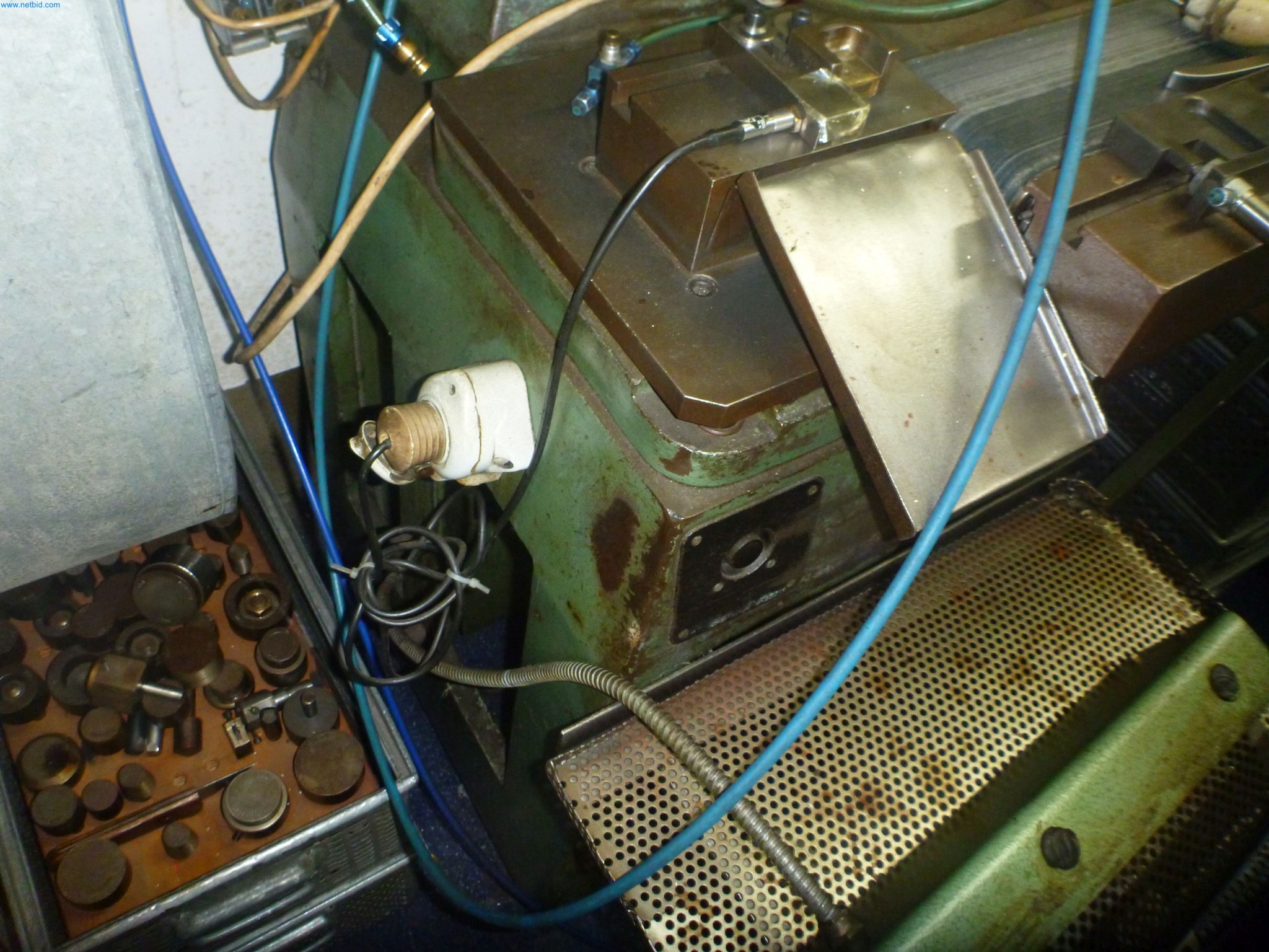 Metalworking, Turning, Milling, Grinding, and Finishing-4