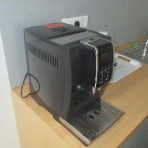Plně automatický kávovar DeLonghi Dynamica