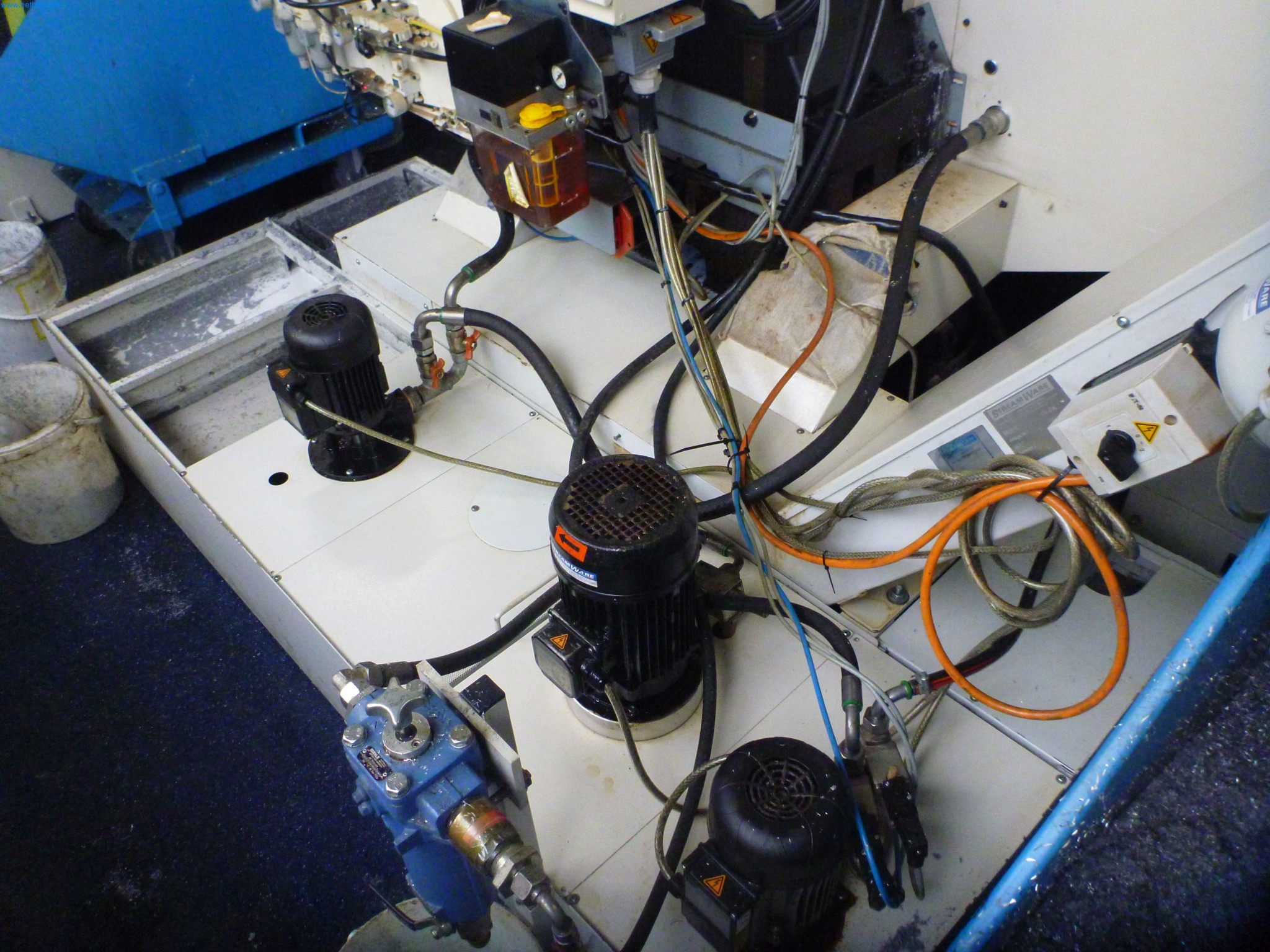 Metalworking, Turning, Milling, Grinding, and Finishing-10