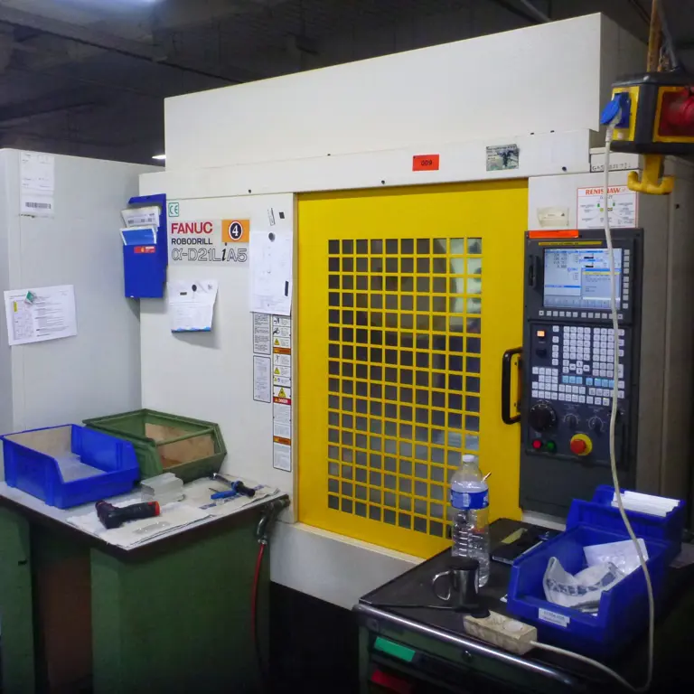 CNC Vertical Machining Center (4) Fanuc Robodrill Alfa-T21 iA5