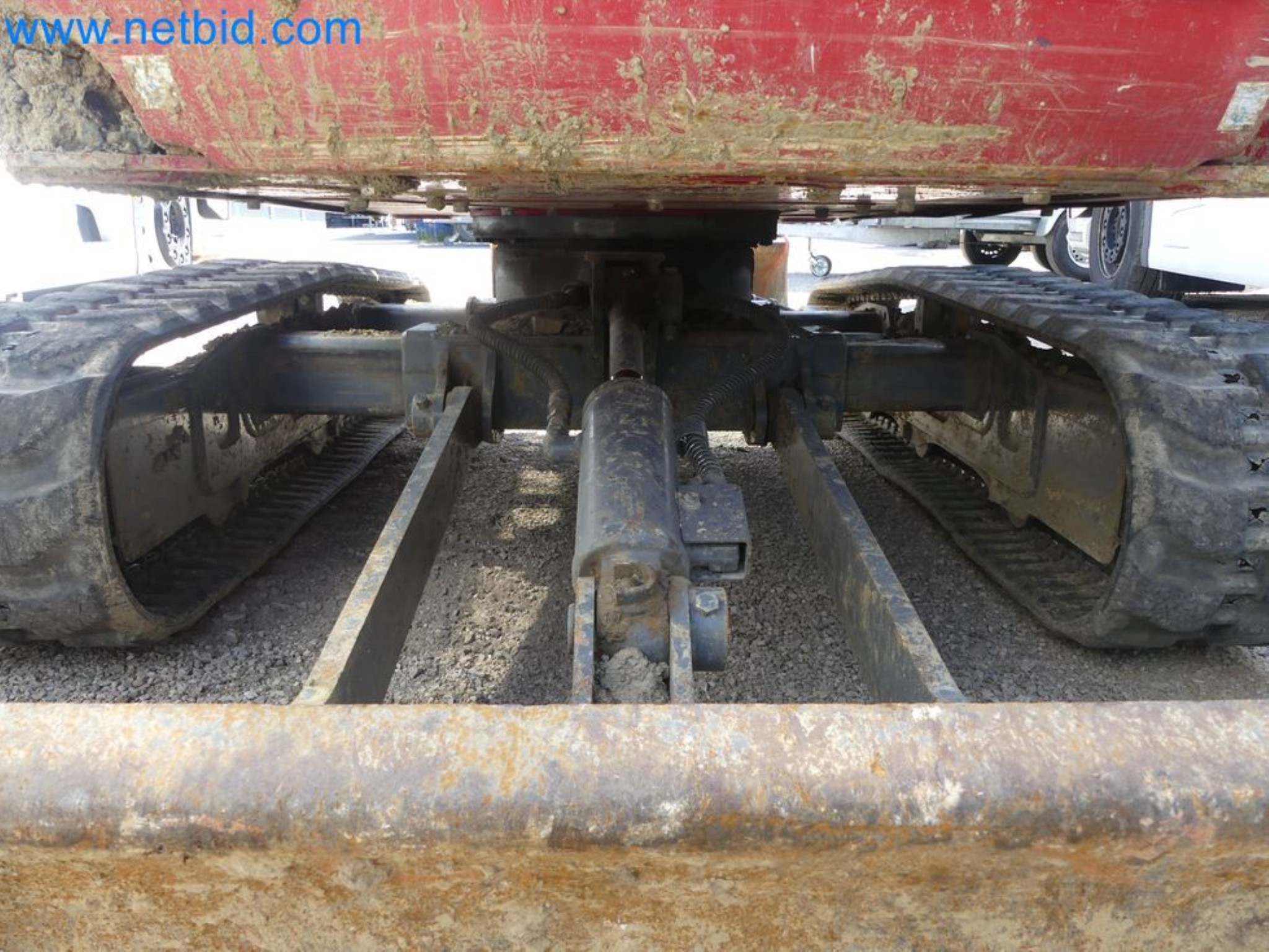 Minikoparka TAKEUCHI TB 225 GI-10