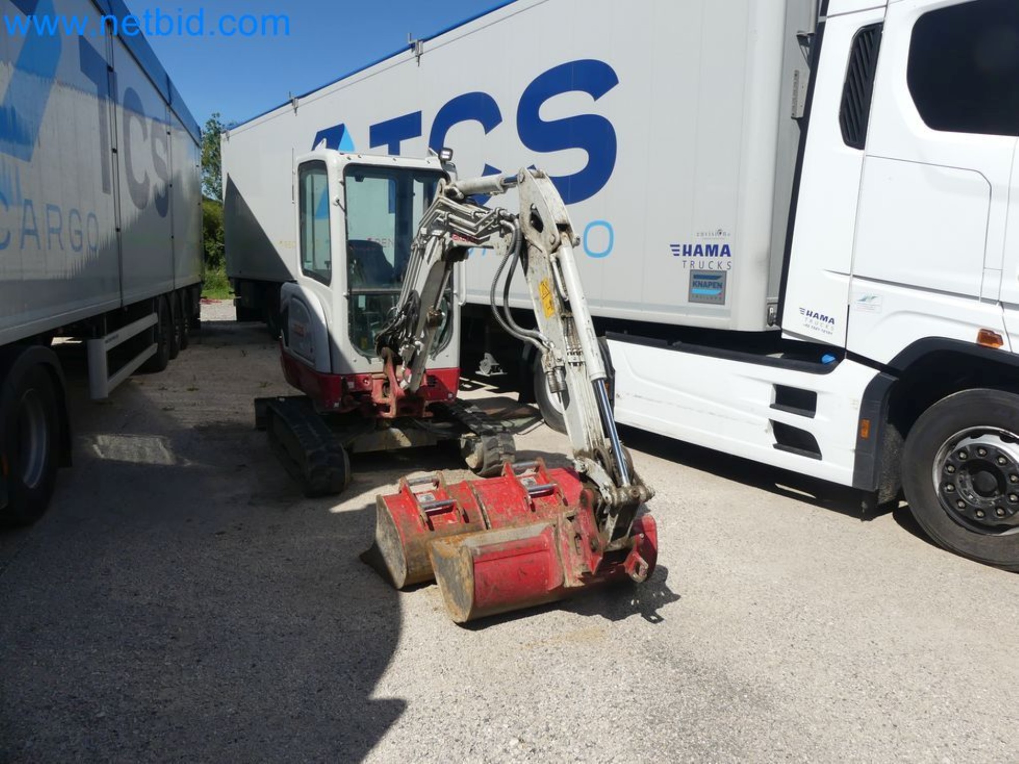 Minikoparka TAKEUCHI TB 225 GI-12