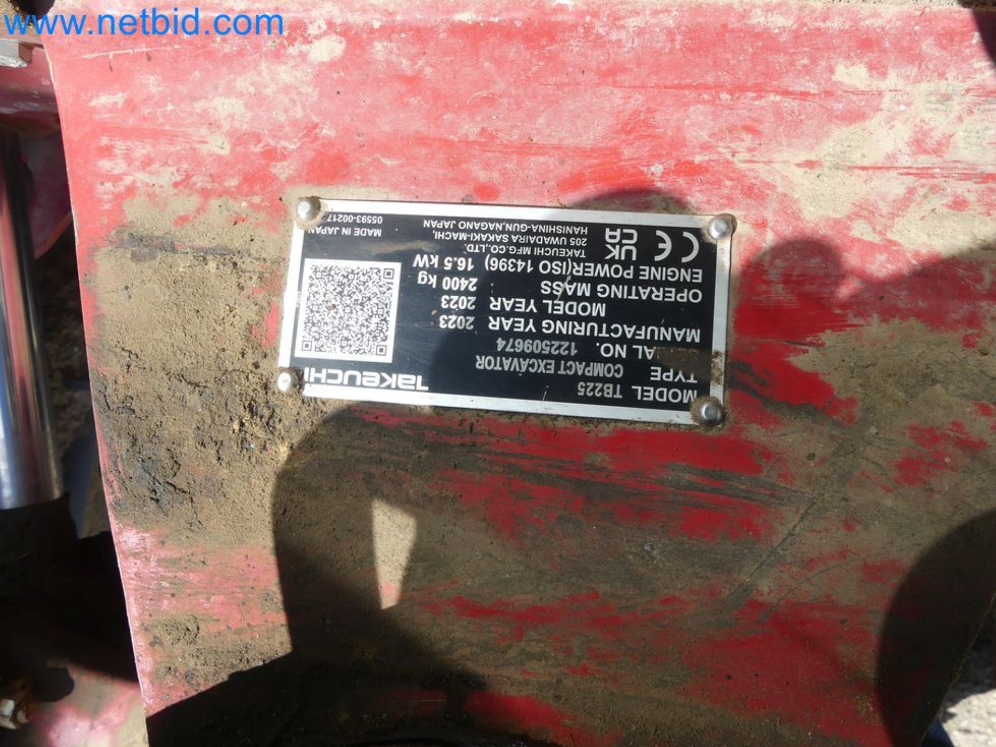 Minikoparka TAKEUCHI TB 225 GI-24