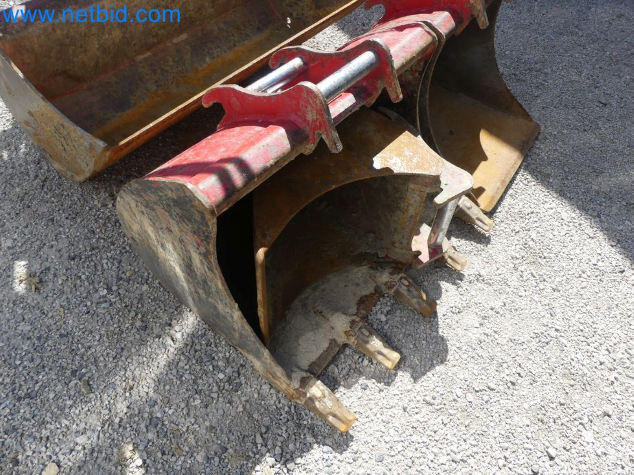 Minikoparka TAKEUCHI TB 225 GI-39