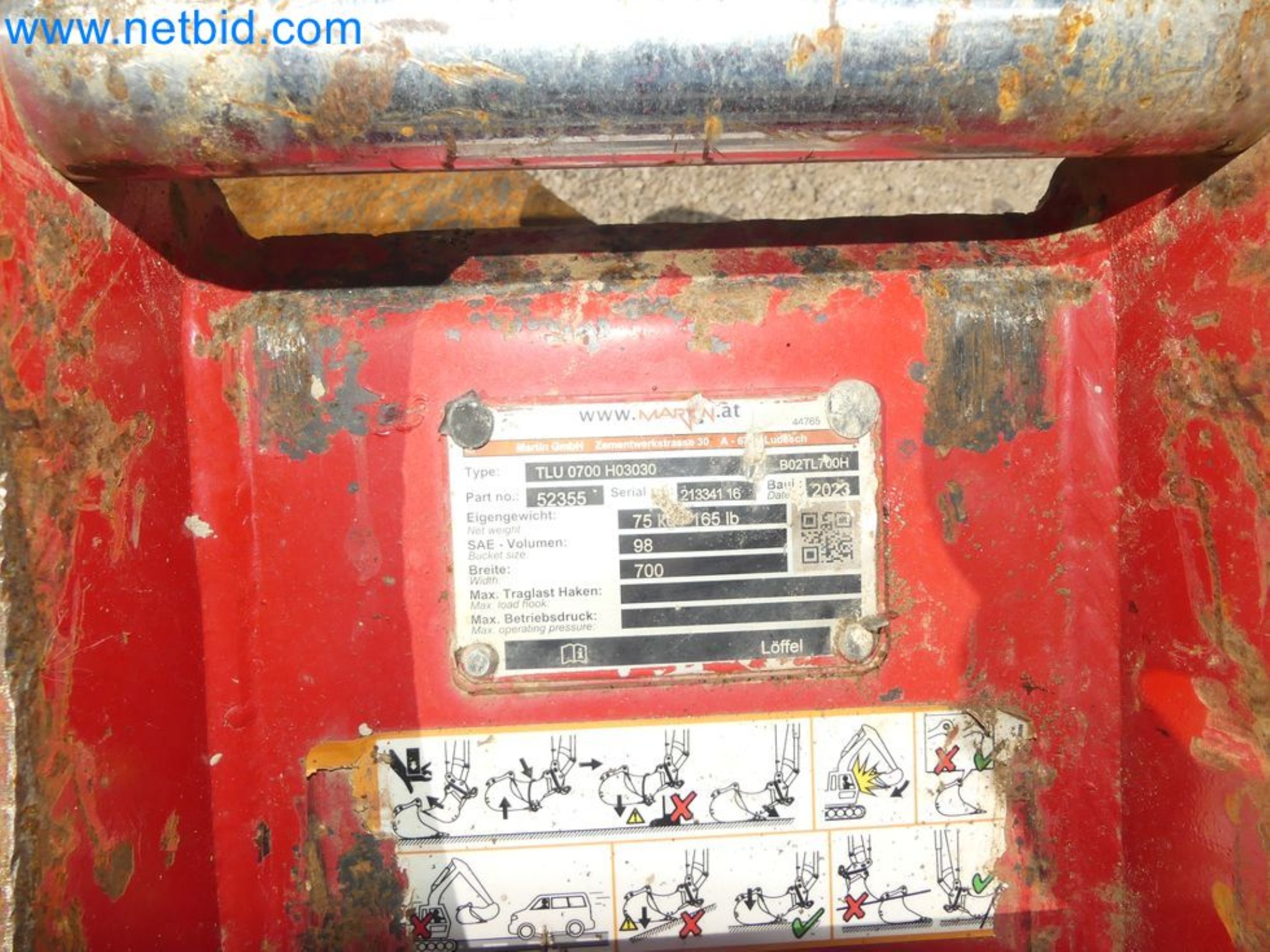 Minikoparka TAKEUCHI TB 225 GI-40