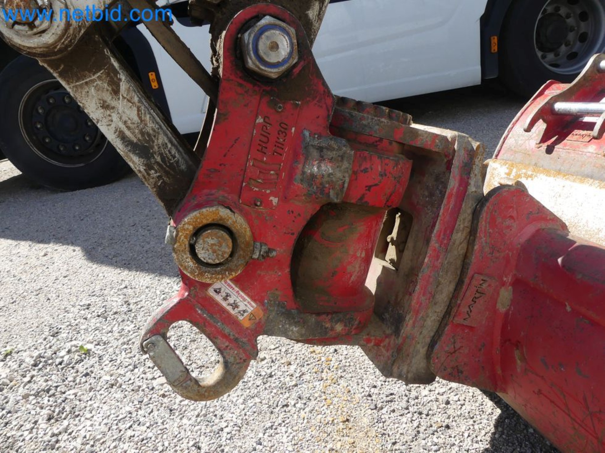 Minikoparka TAKEUCHI TB 225 GI-52