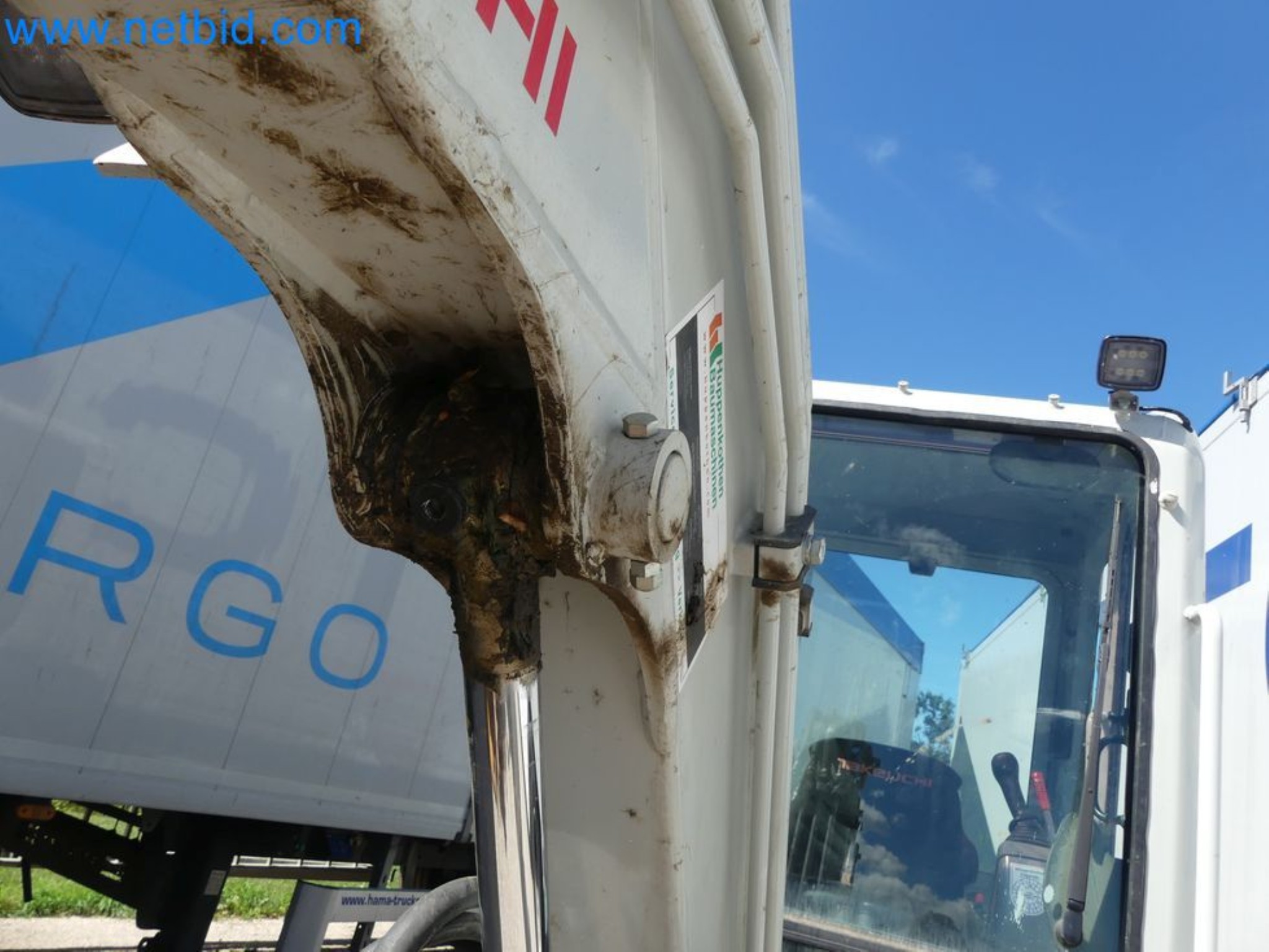 Minikoparka TAKEUCHI TB 225 GI-53