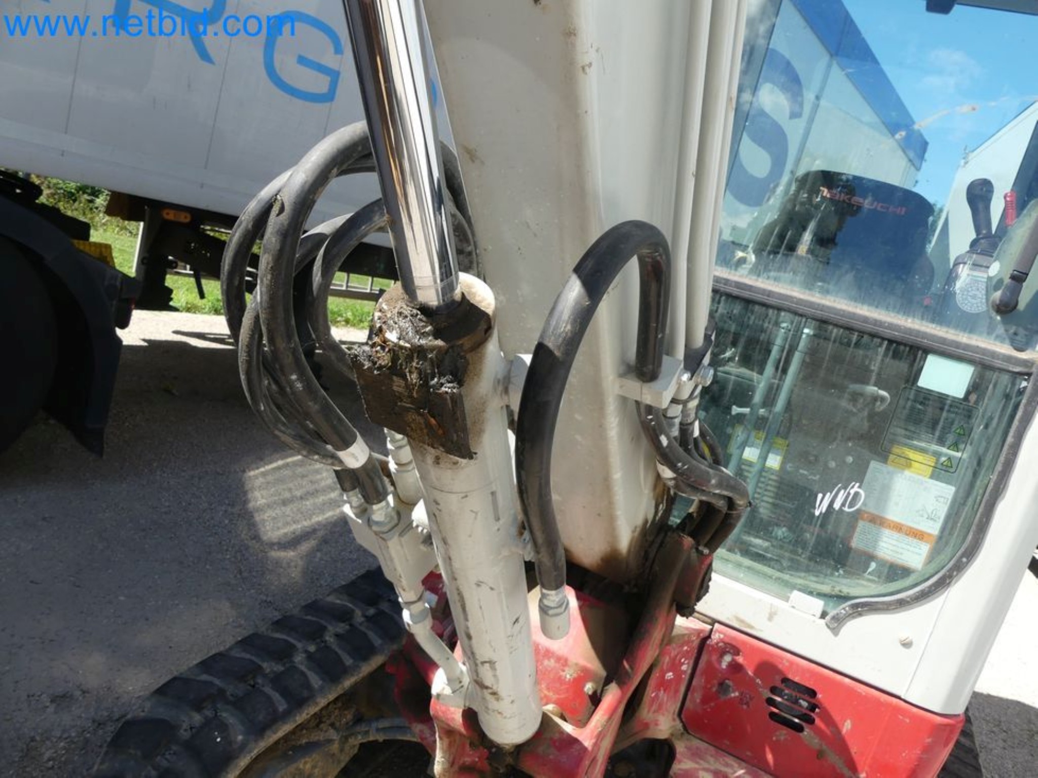 Minikoparka TAKEUCHI TB 225 GI-54