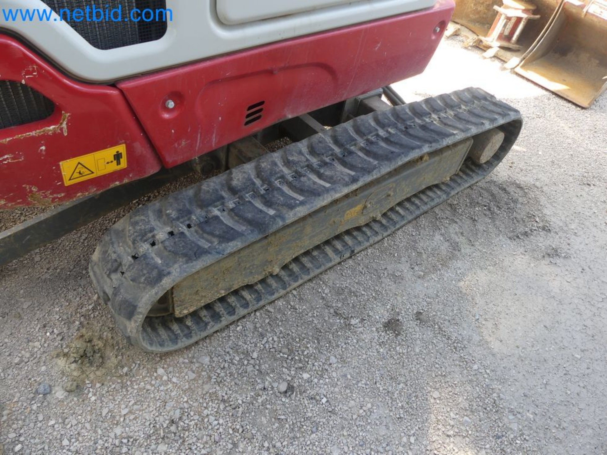 Minikoparka TAKEUCHI TB 225 GI-59