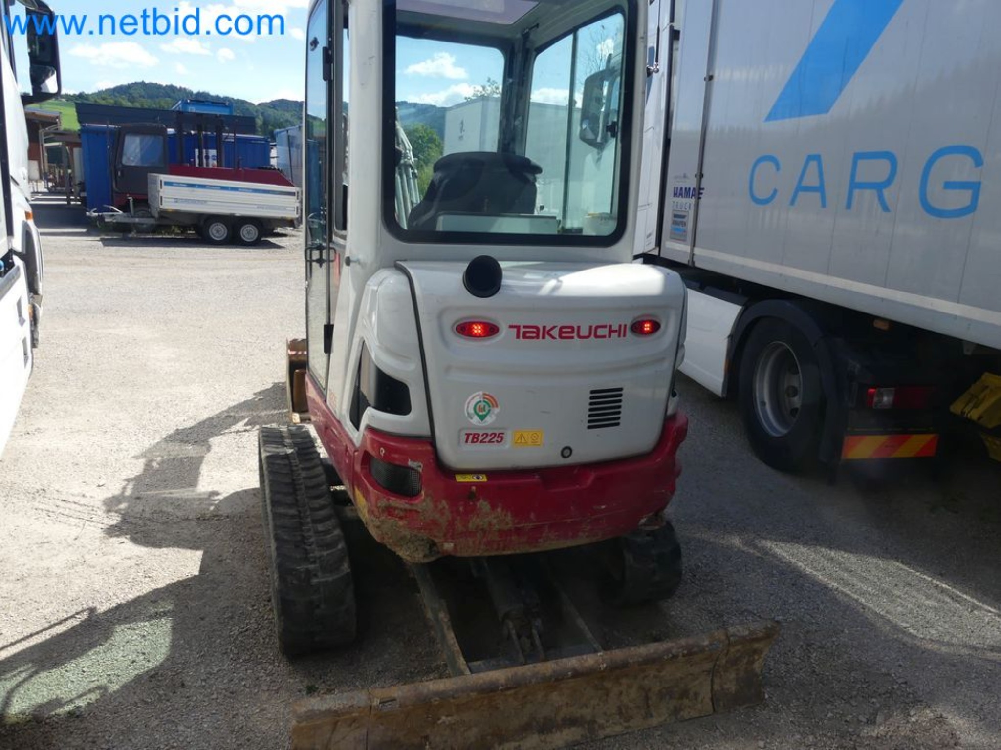 Minikoparka TAKEUCHI TB 225 GI-6