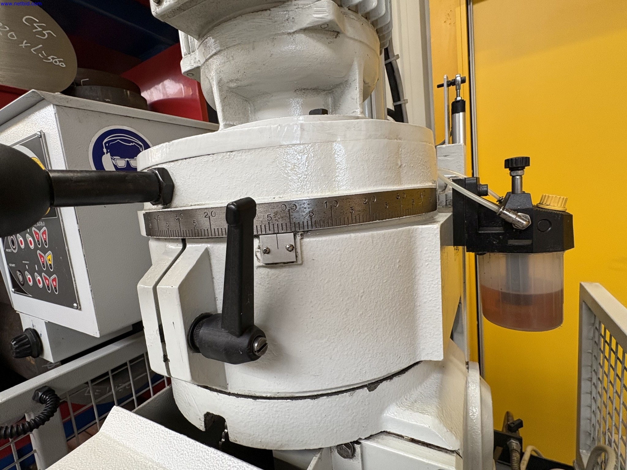 Restrukturalizace kovozpracujícího závodu v Nizozemsku-13