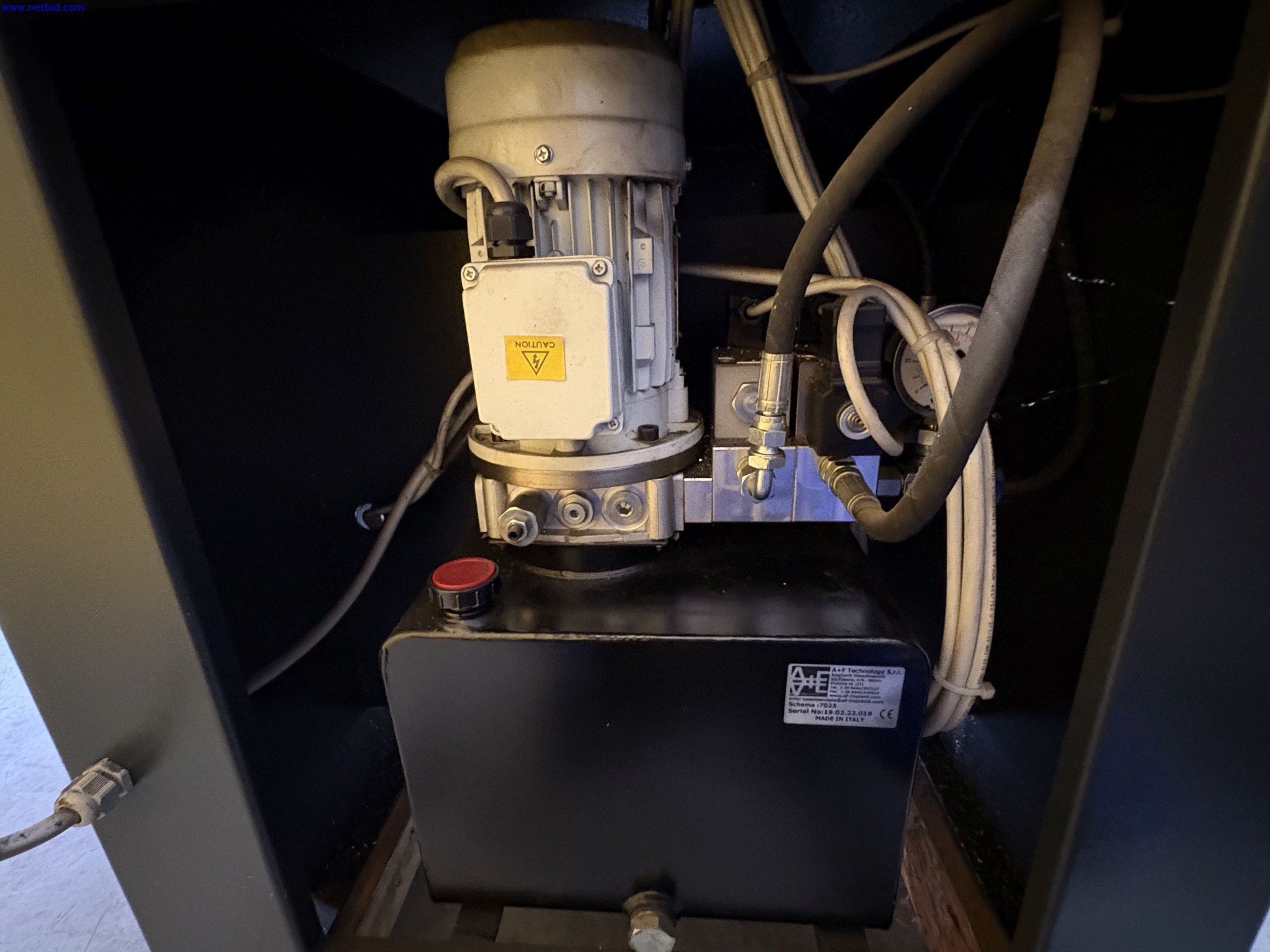 Restrukturalizace kovozpracujícího závodu v Nizozemsku-15