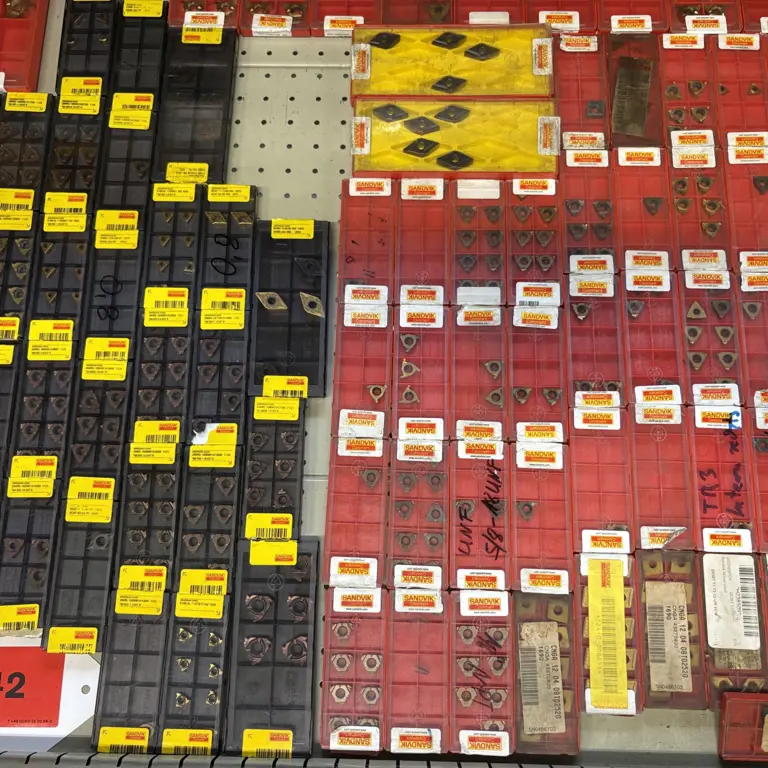 Posten Wendeschneidplatten aus Hartmetall SANDVIK