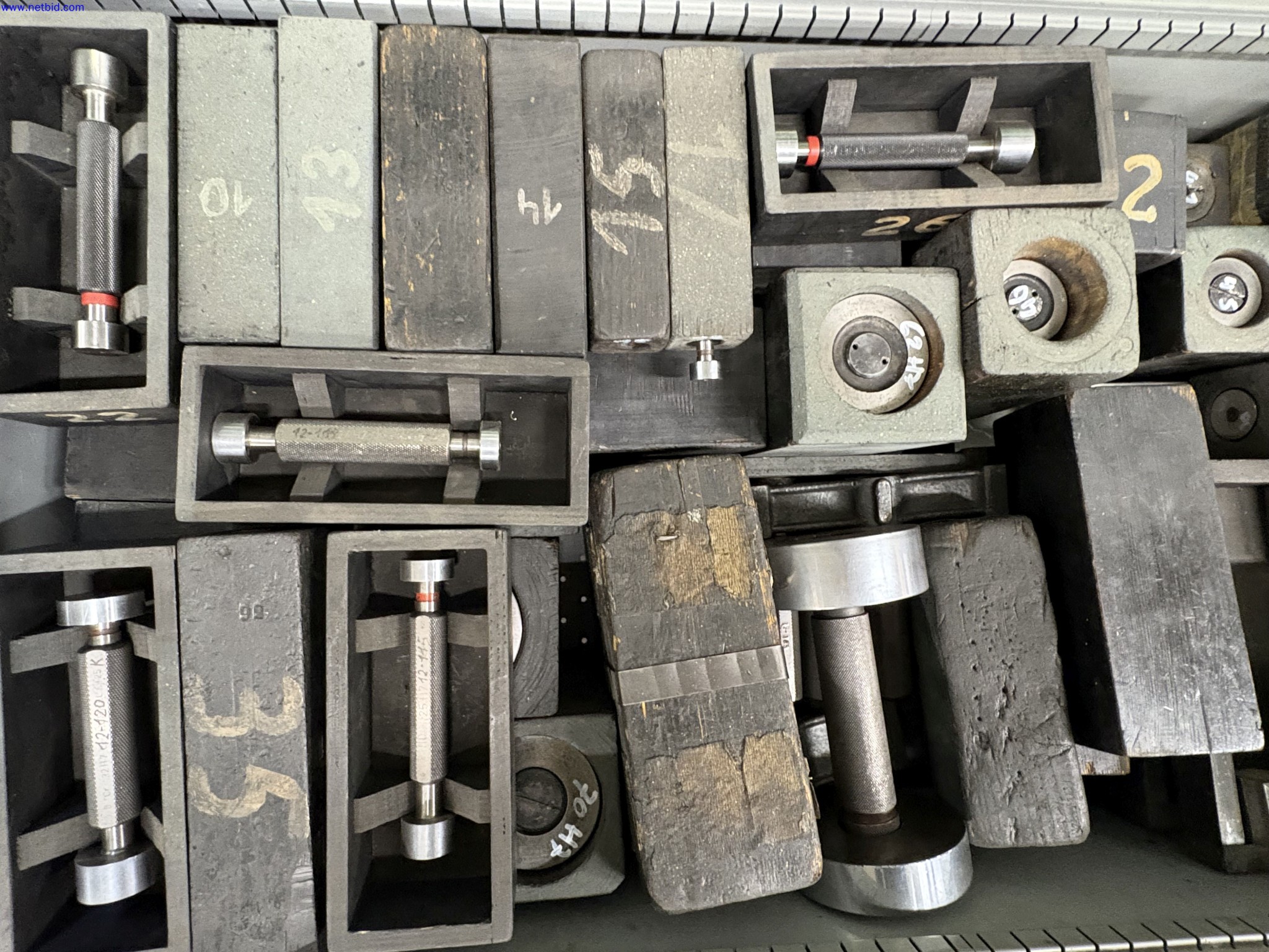 Restrukturalizace kovozpracujícího závodu v Nizozemsku-10