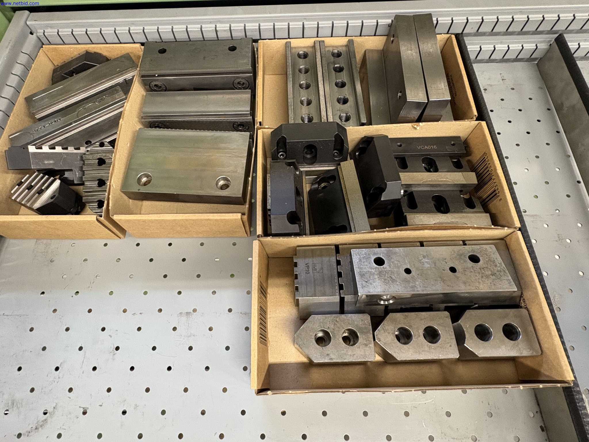 Restrukturalizace kovozpracujícího závodu v Nizozemsku-2