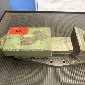 Maschinenschraubstock
