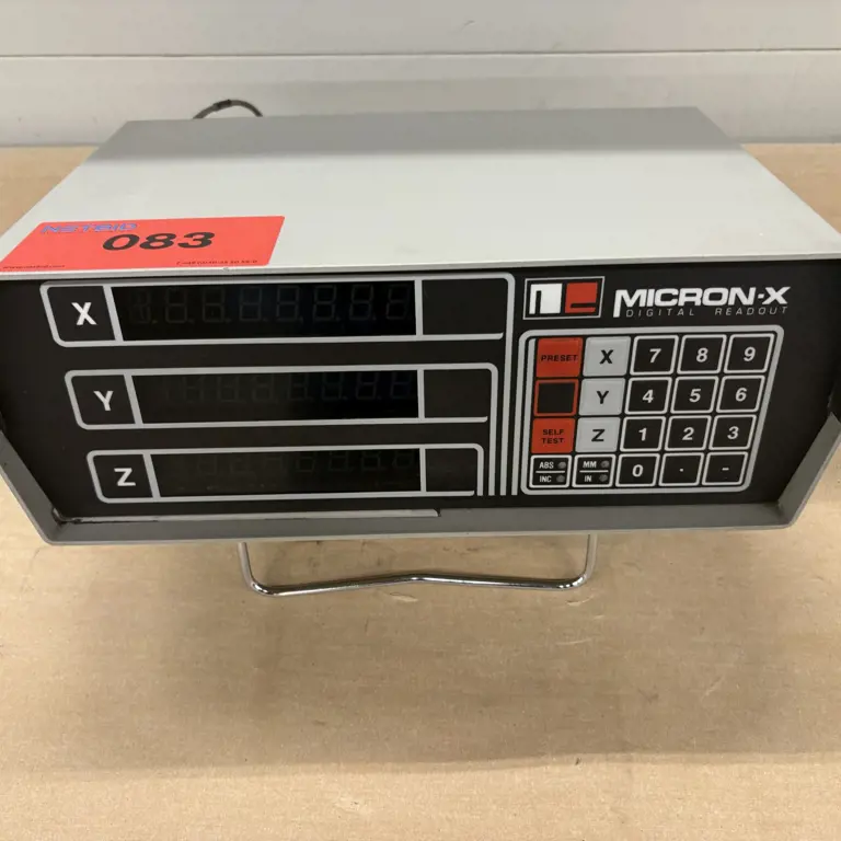 Digitales Anzeige­system NUMEREX 3 AXIS DRO