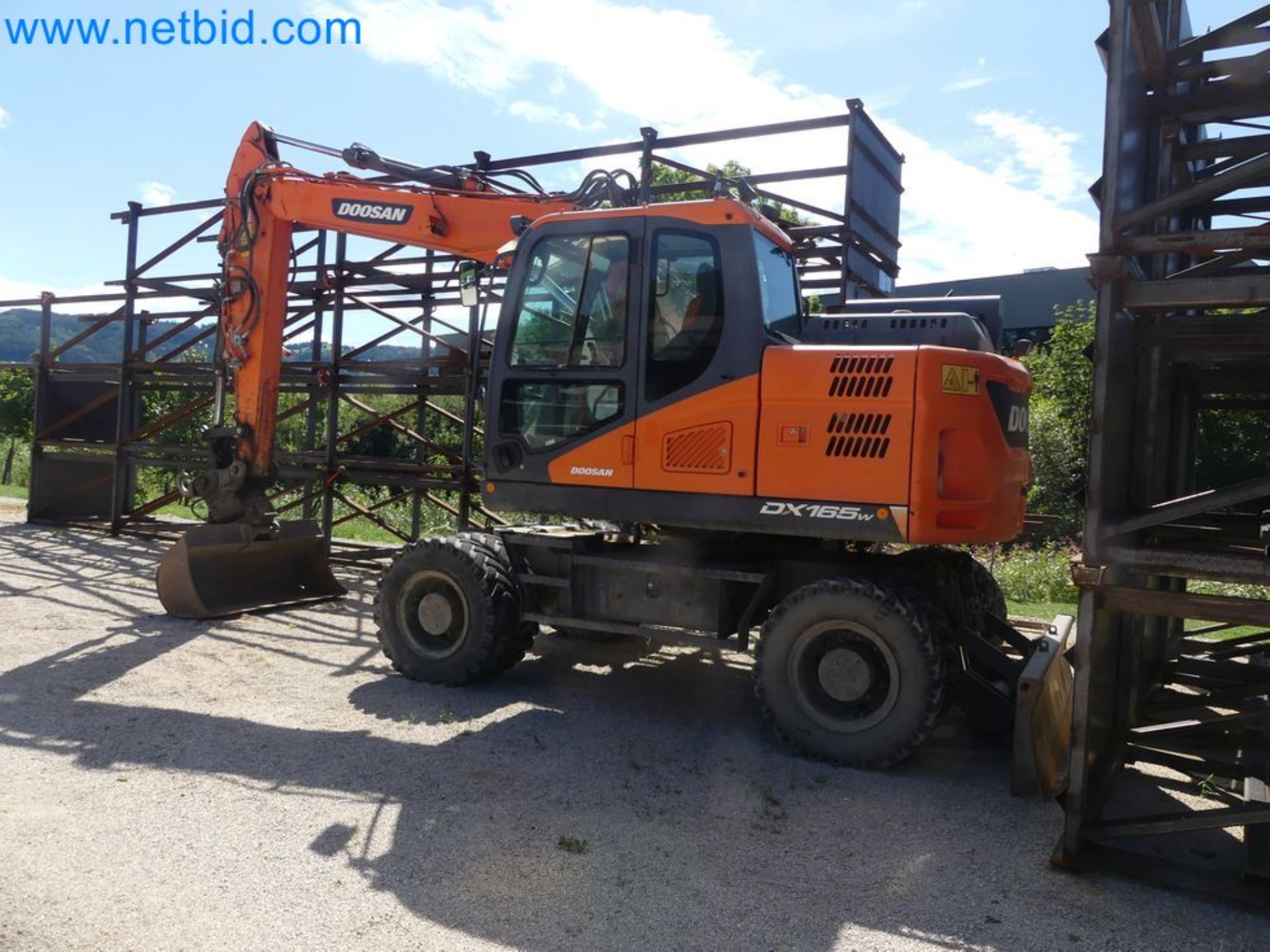 Koparka mobilna DOOSAN DX165W-10