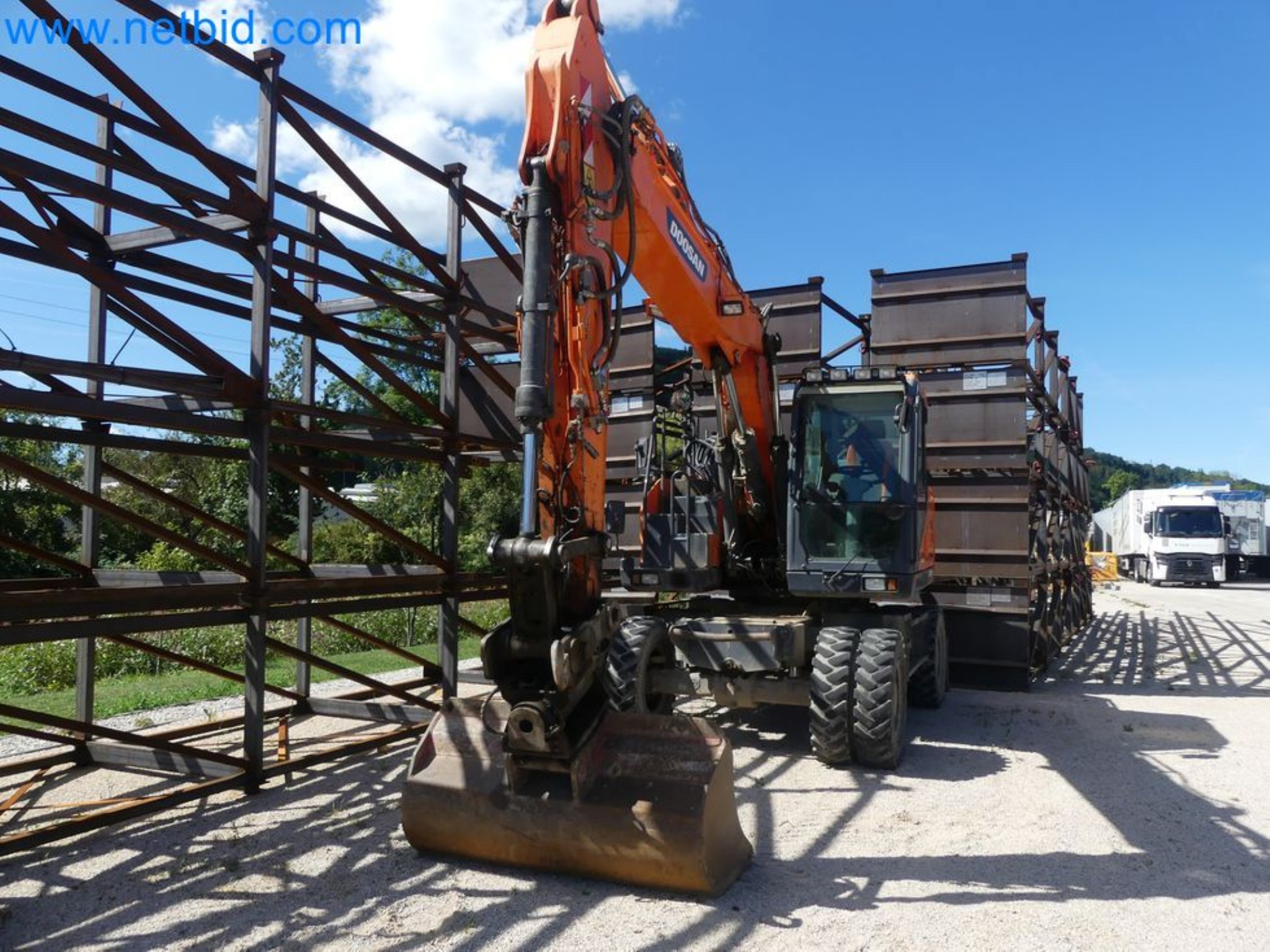 Koparka mobilna DOOSAN DX165W-12